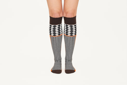 MEGAN - Cotton Blend Diamond Motif Knee Socks in Brown & Orange